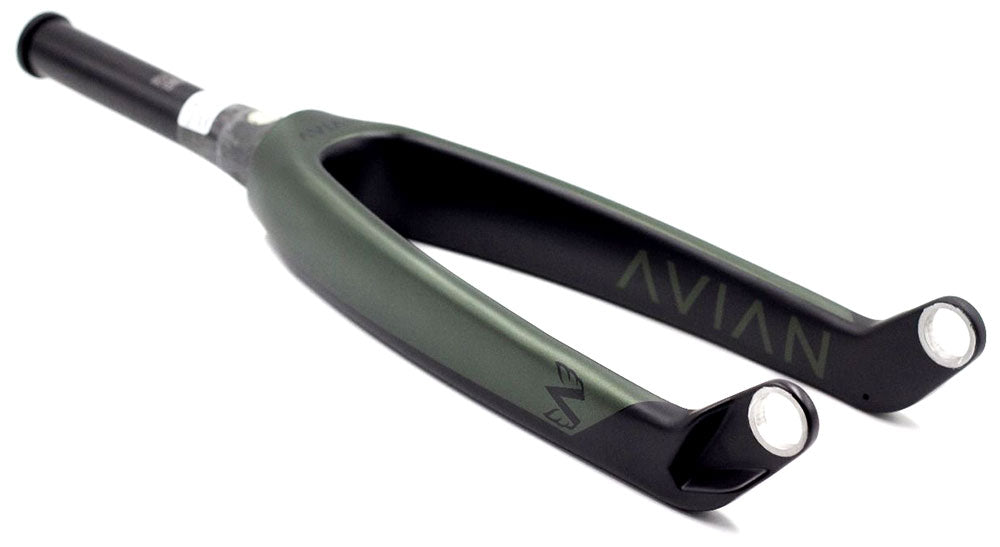 Avian Versus Tapered Carbon Fork 20mm dropout - Pedal Champ