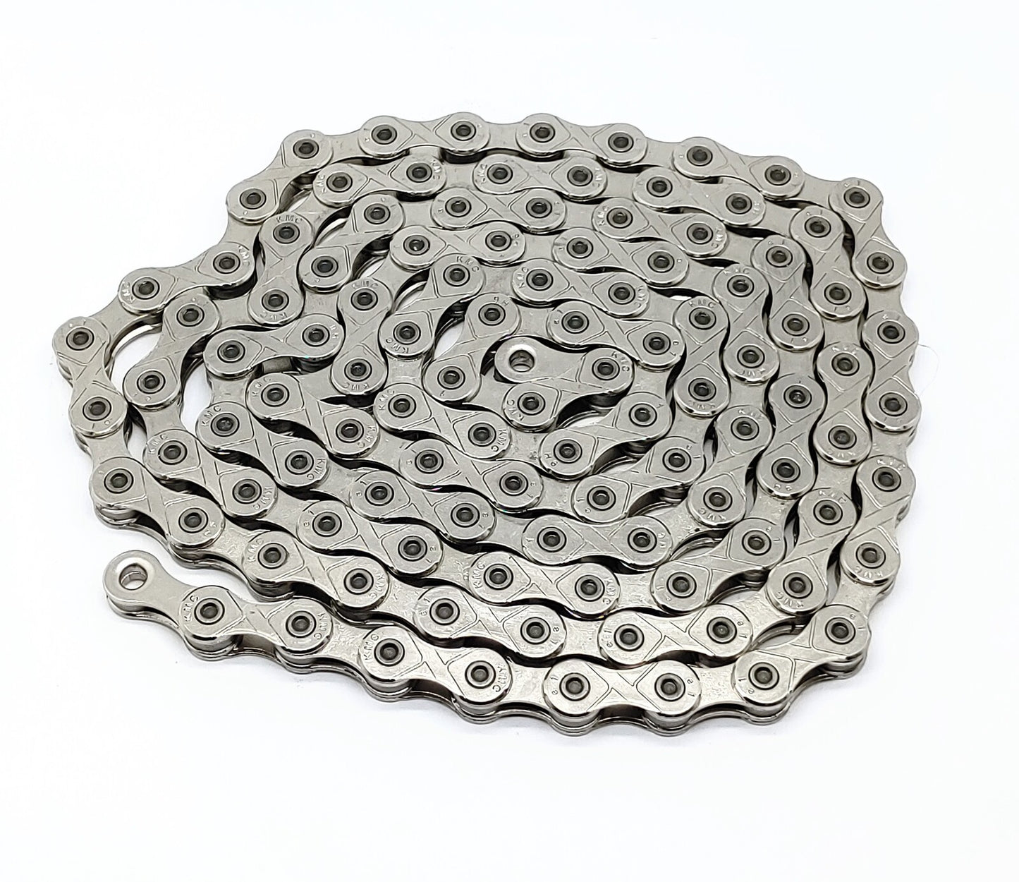 KMC E1 CHAIN 1/2 X 3/32" SINGLE SPEED (SILVER/SILVER)