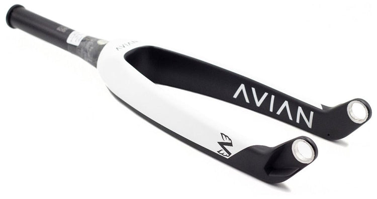 Avian Versus Tapered Carbon Fork 24" - Pedal Champ